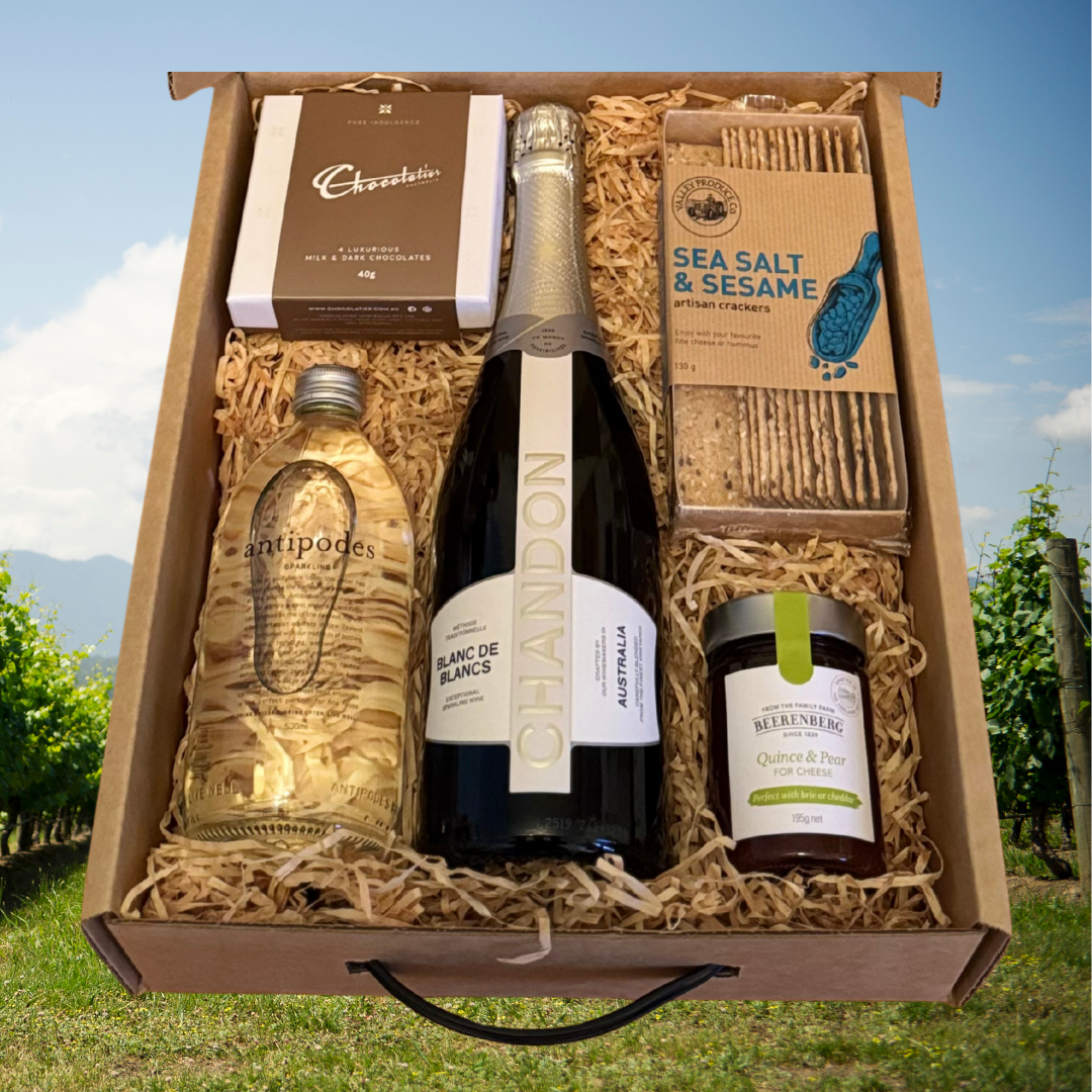 Chandon Blanc De Blancs Gift Pack