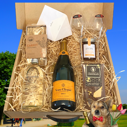 Veuve Clicquot Deluxe Hamper